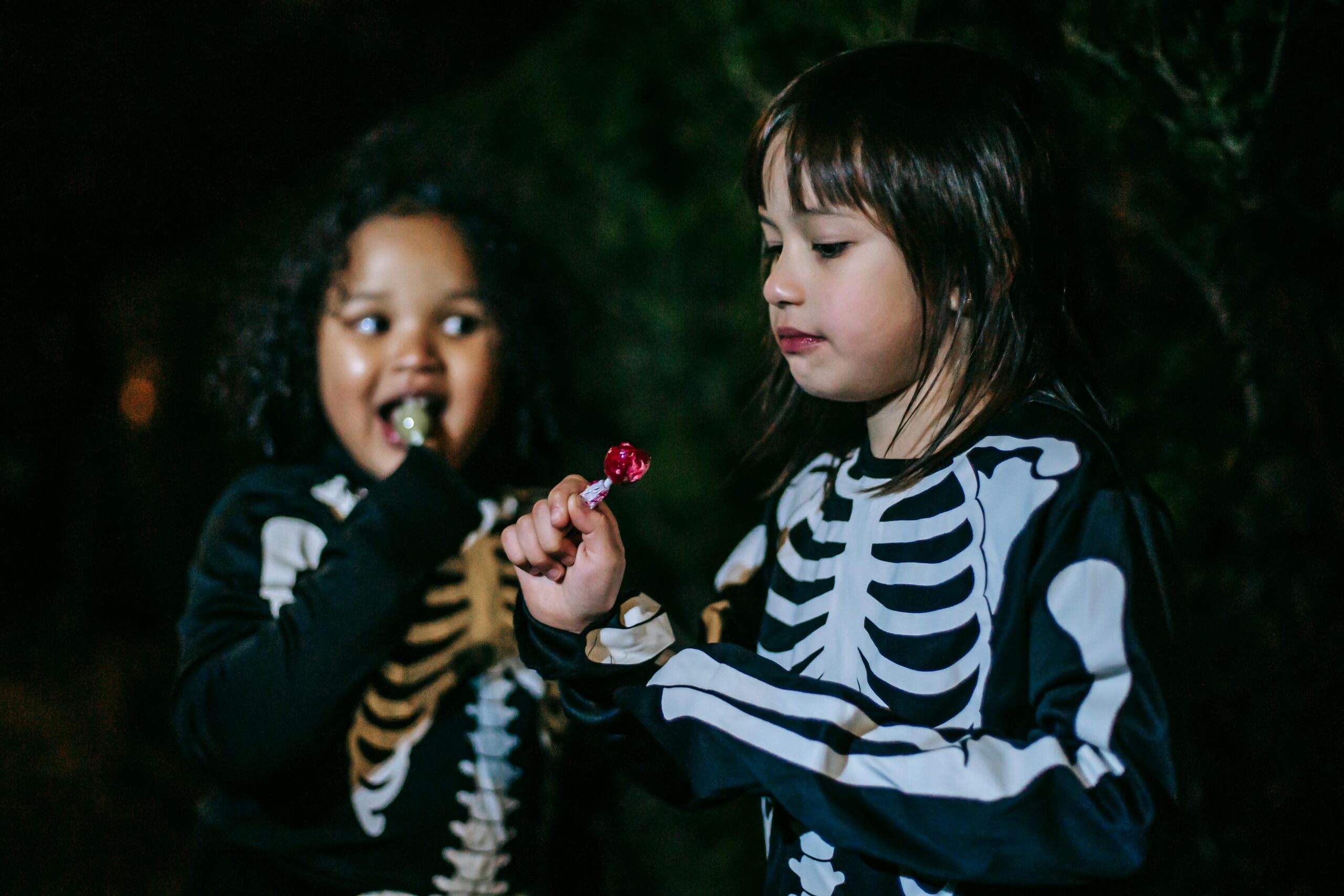 Gostosuras ou Travessuras? Halloween no Shopping Campo Grande traz programação com brincadeiras para as crianças