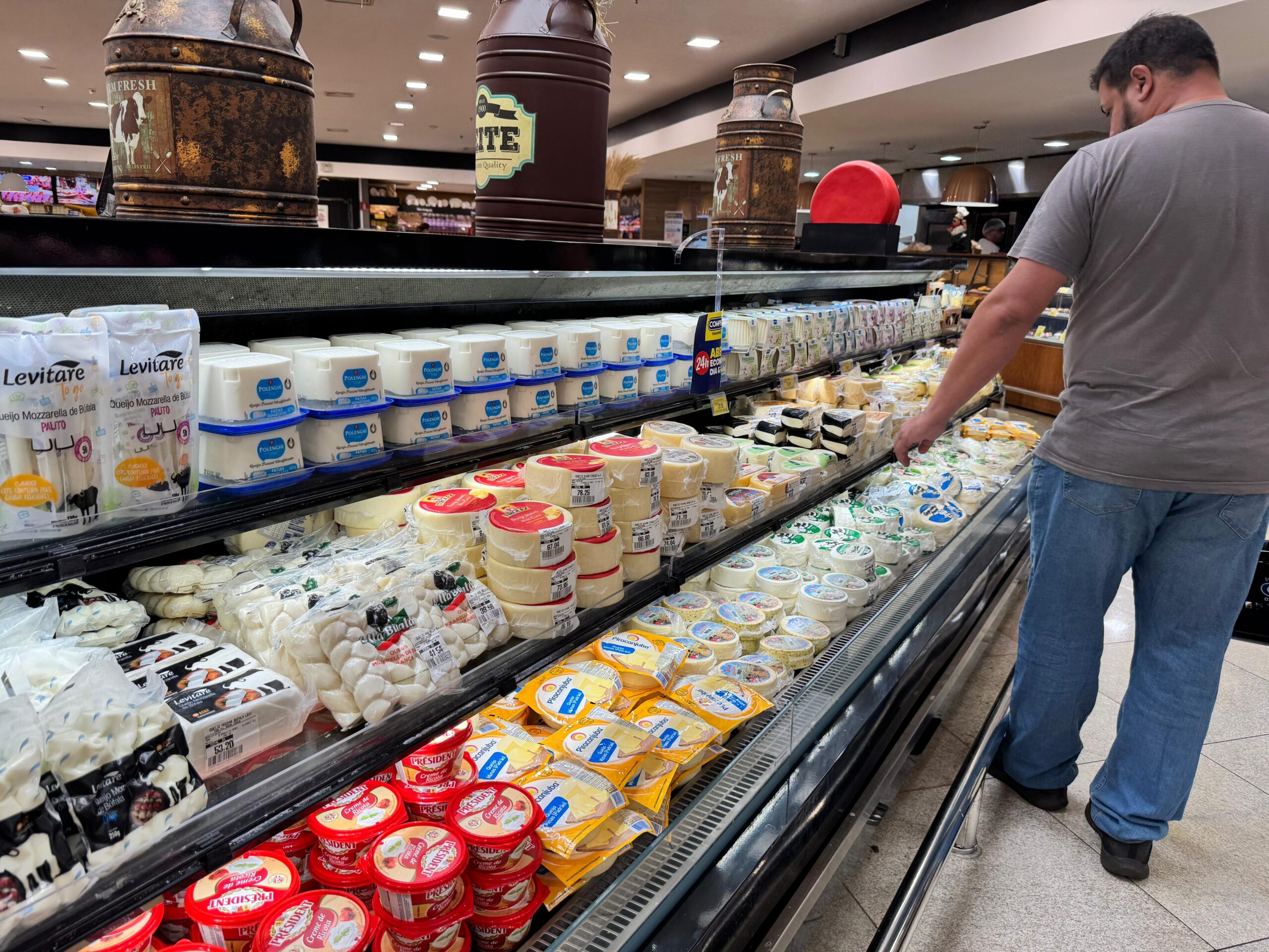 Brasileiros consomem por ano 5,8 kg de queijo 