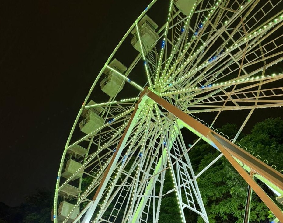 Do Lollapalooza para Campo Grande: roda gigante de 22 metros chega ao Shopping neste fim de semana