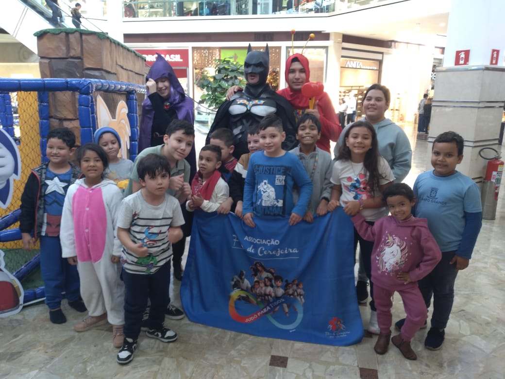 Alegria e inclusão: Crianças assistidas por ONG’s têm tarde de surpresas e diversão no Shopping
