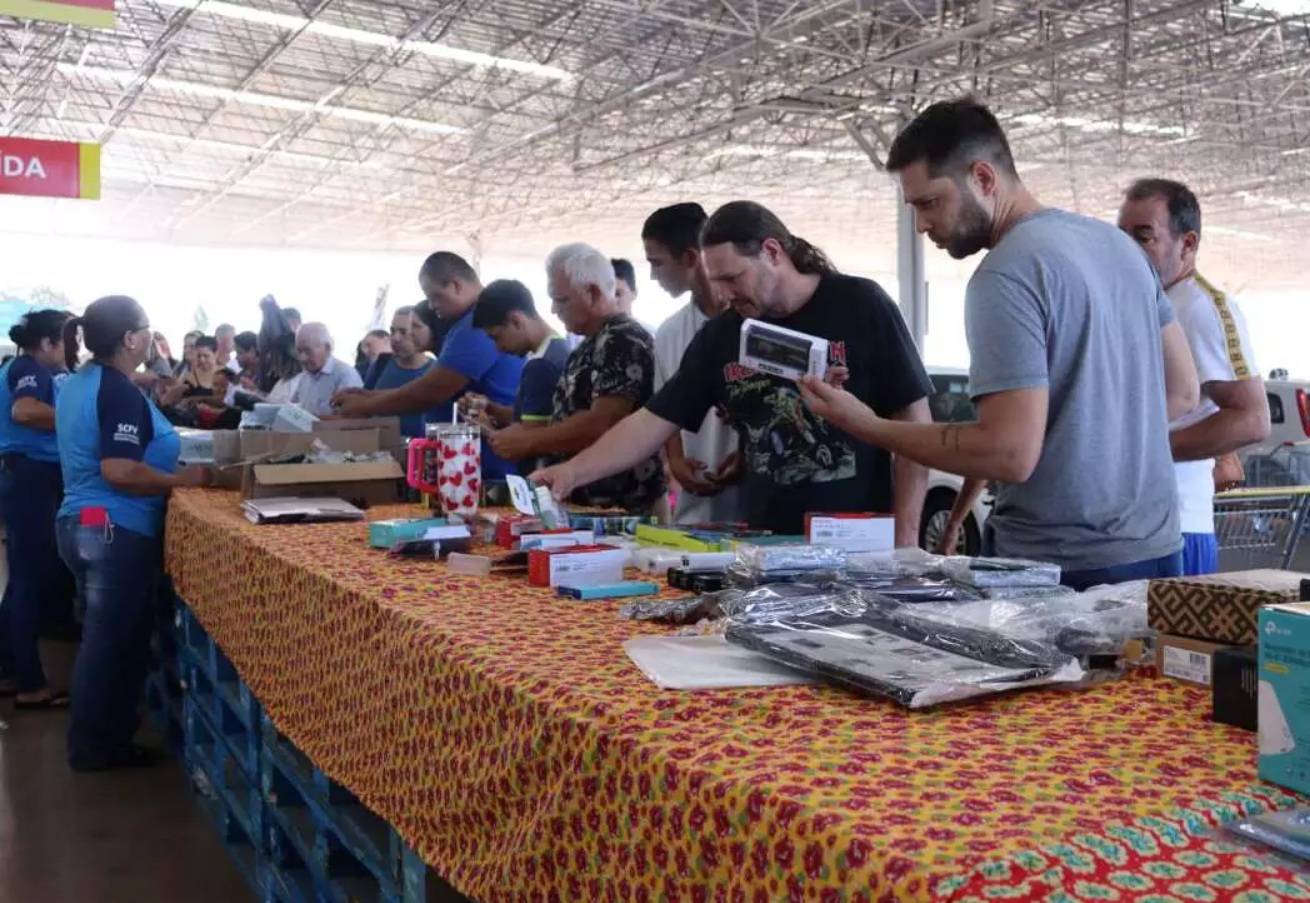 Bazar solidário arrecada fundos para Instituto ACIESP em Campo Grande