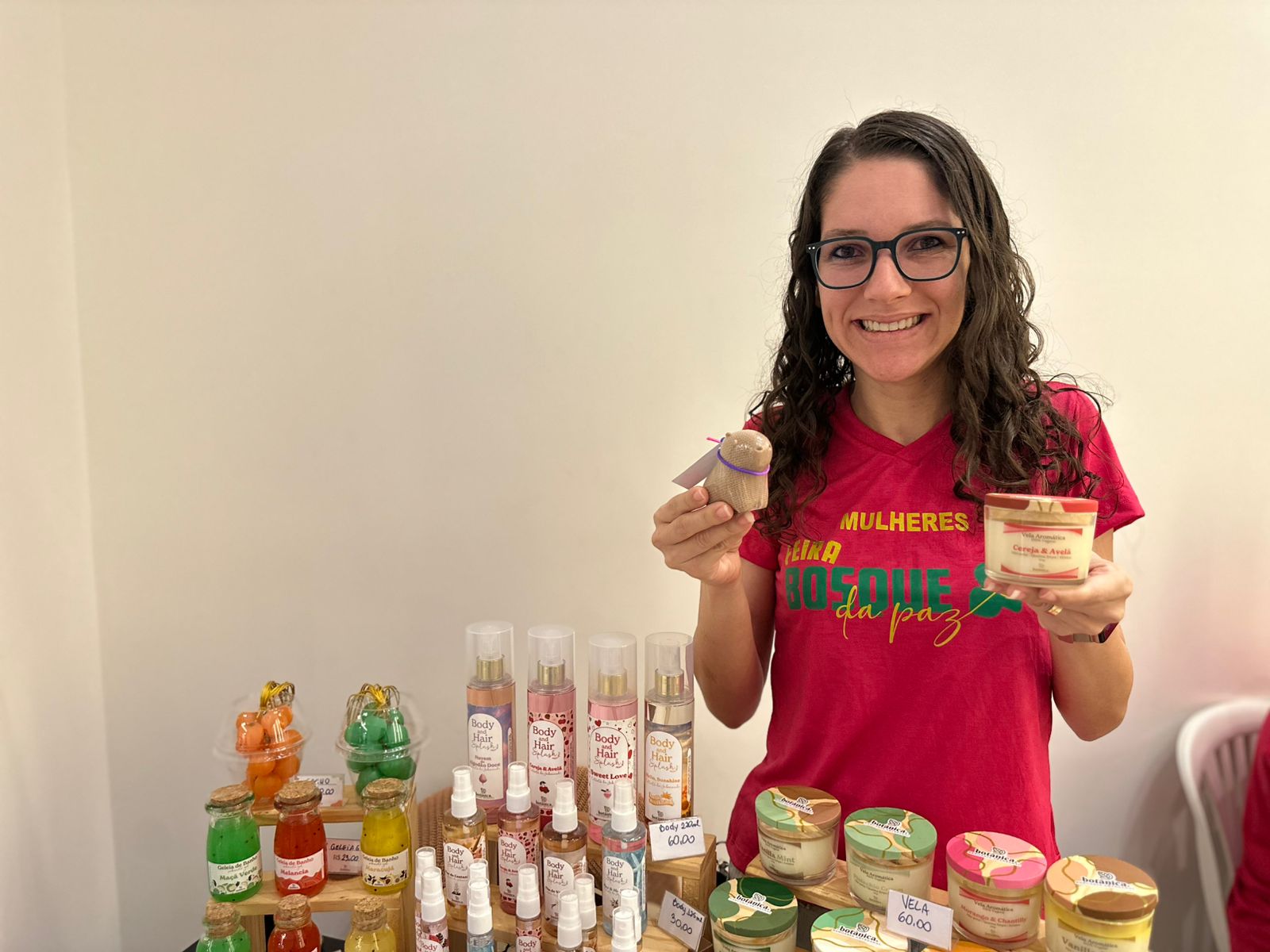 Entre recomeços e criatividade, mulheres transformam vidas na loja Empodera Ela