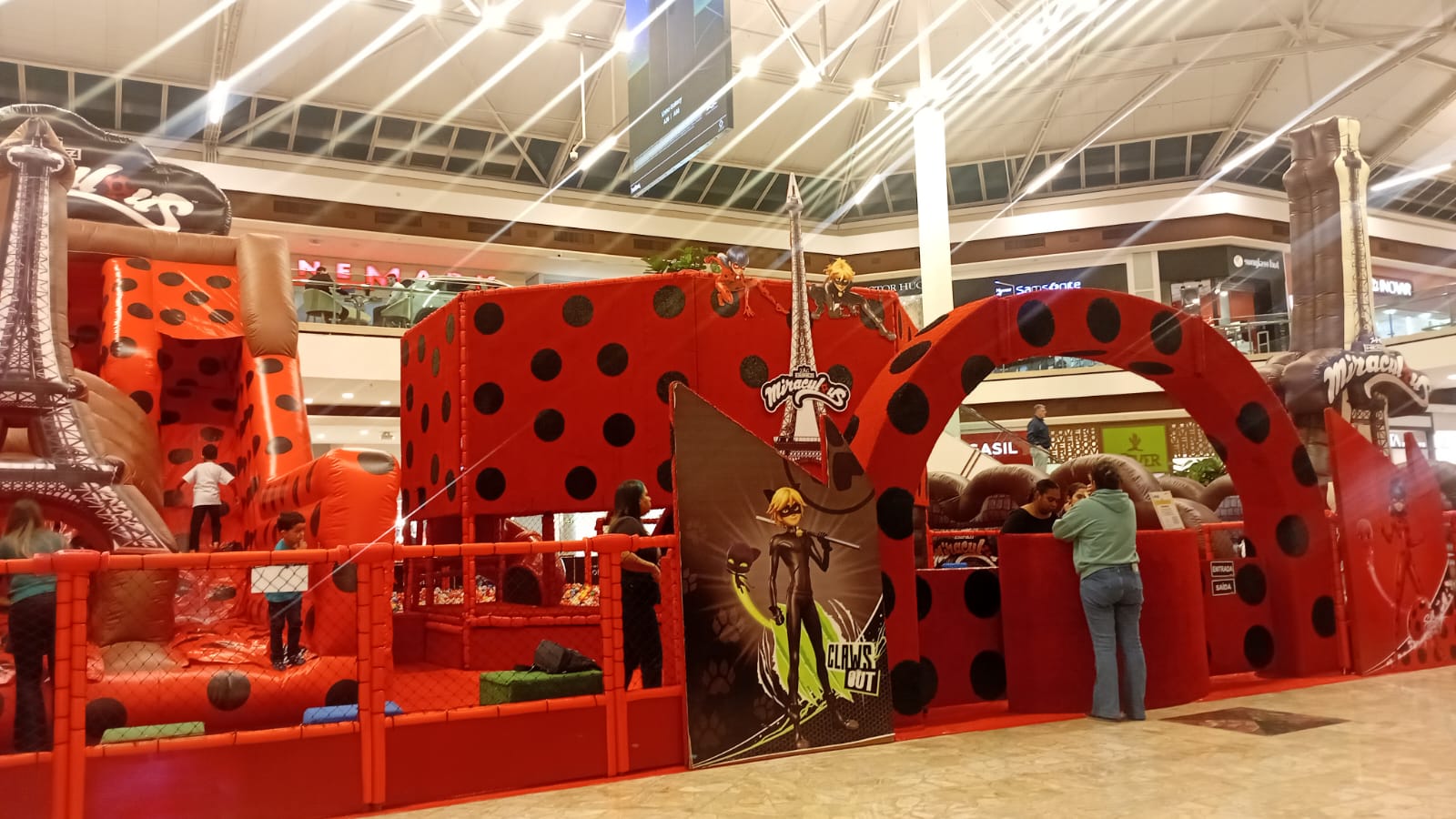 Estreia do parque Miracolous e feira de produtos orientais animam o primeiro fim de semana de julho